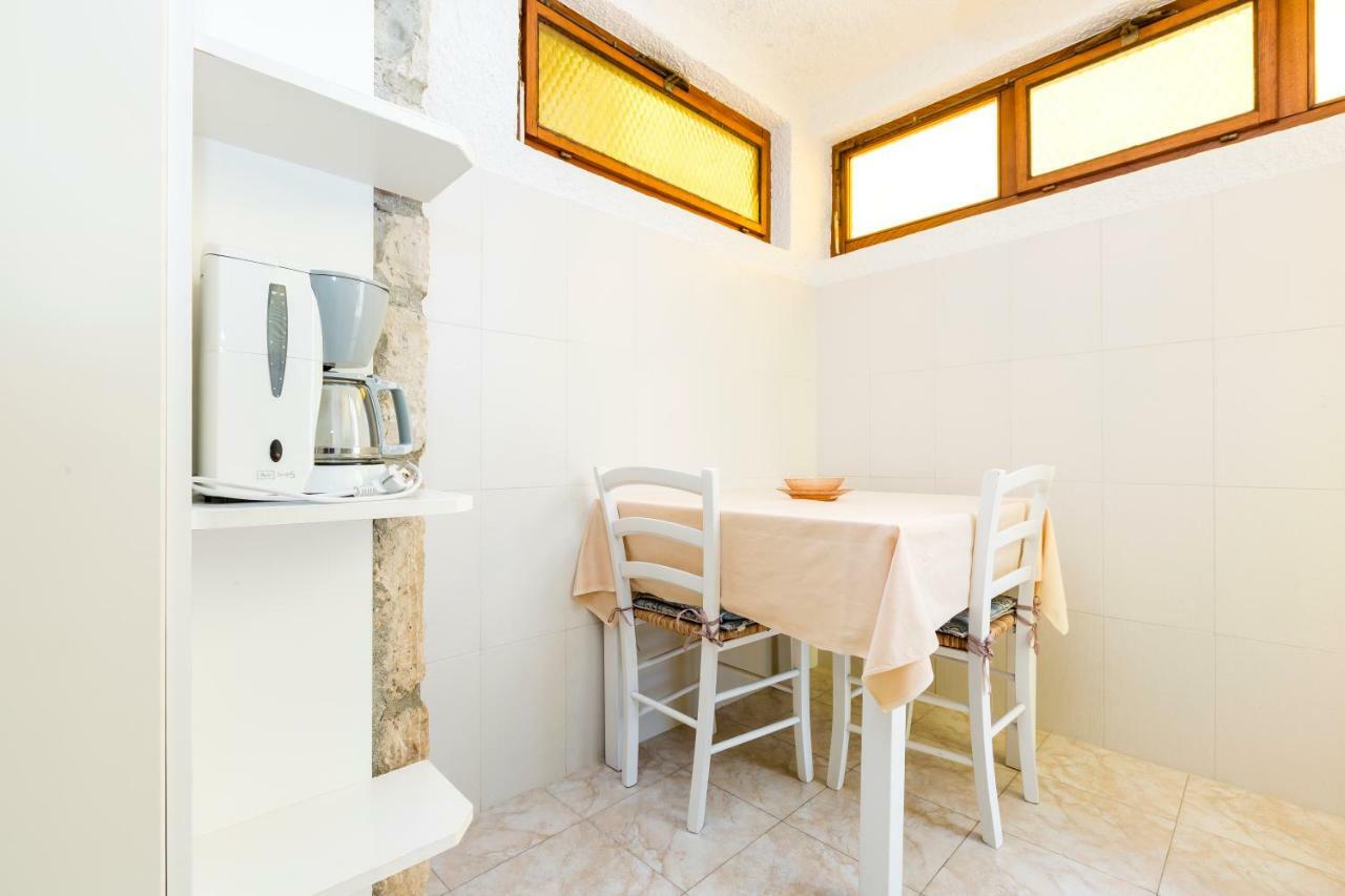 Apartment Marija Mali Losinj Exterior photo